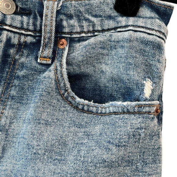 Abercrombie & Fitch ULTRA HIGH RISE Straight - Picture 4 of 14